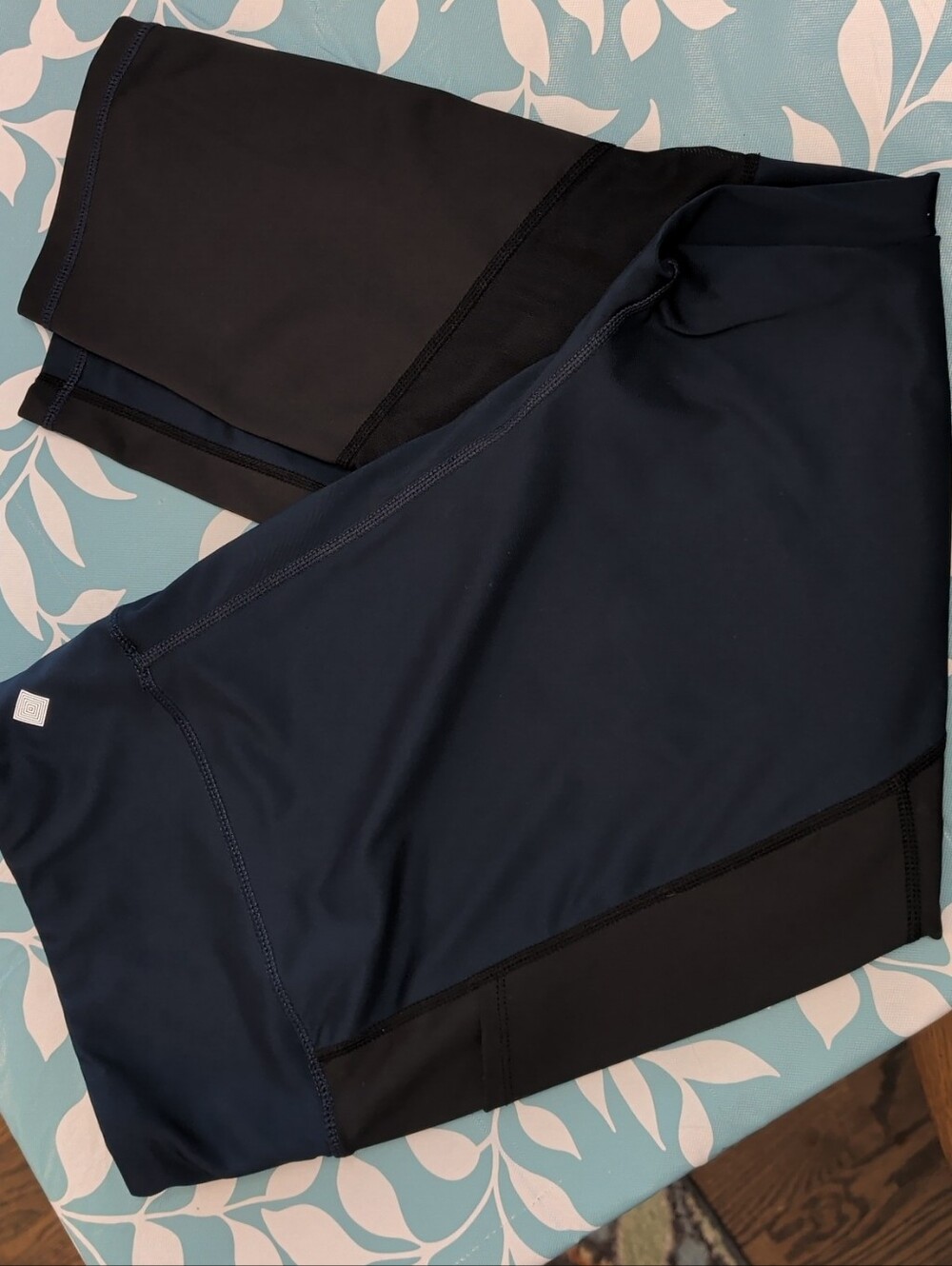 LuLaRoe Rise Navy and Black Leggings